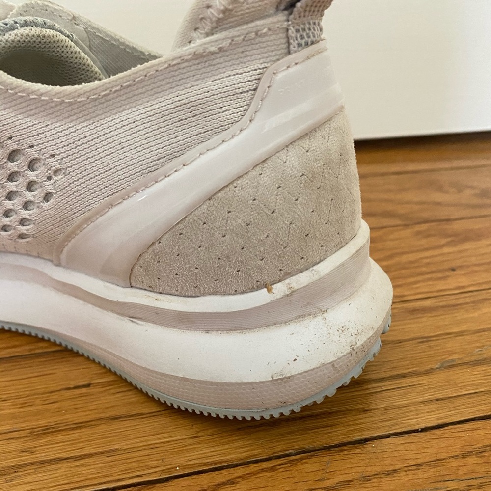 Women’s Reebok Sneakers - Picture 4 of 6
